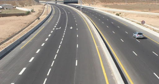 وزارة النقل تشدد على ضرورة التأكد من الجاهزية الفنية للمركبة وتجنب السرعة الزائدة